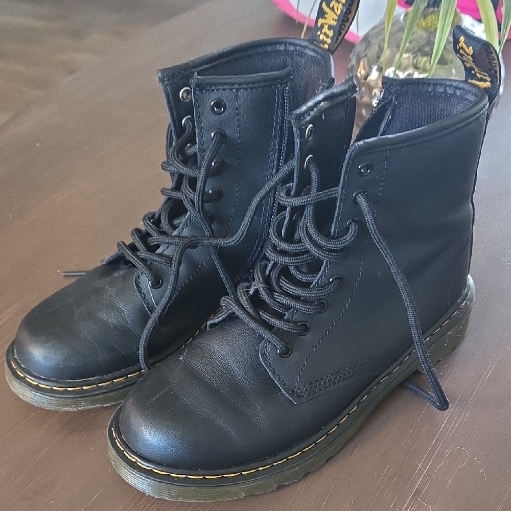 Black Leather Lace-Up Boots